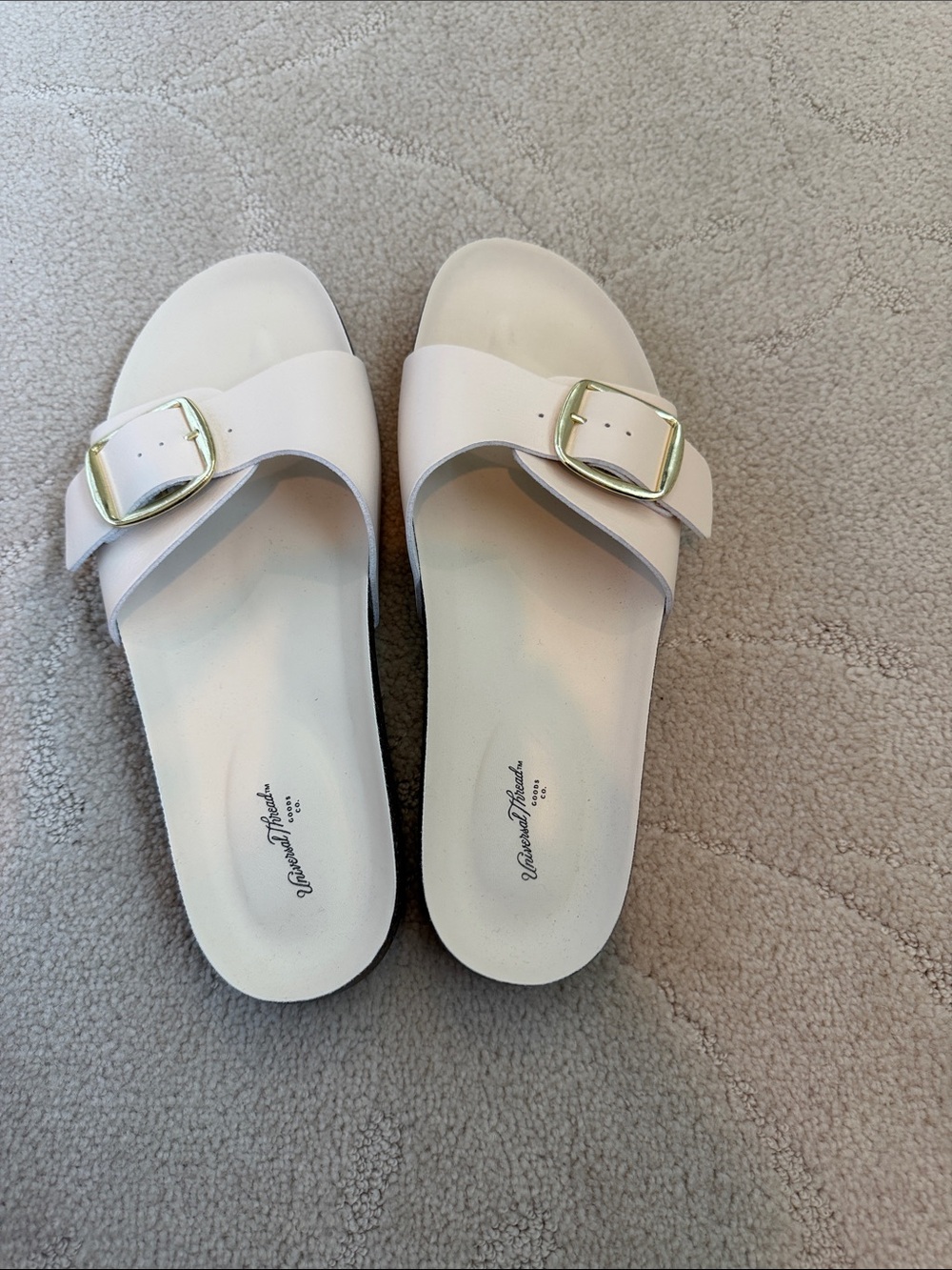 Universal Thread White Slide Sandals with Gold-Tone Buckle